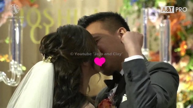 Colored with Tears of Joy, 8 Moments of Joshua Suherman and Clairine Clay's First Kiss After Officially Becoming Husband and Wife