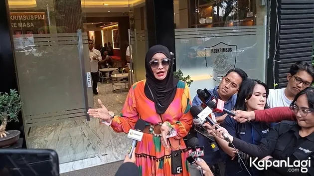 Doktif wawancara dengan media