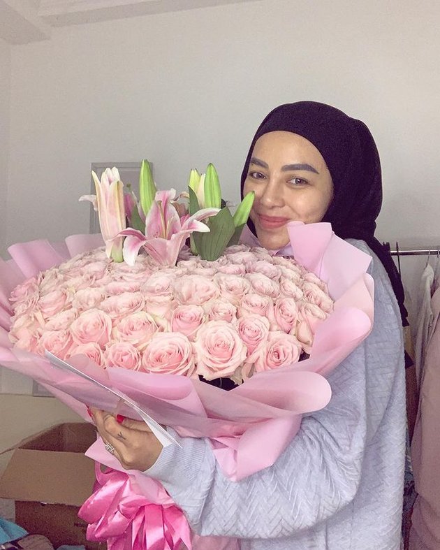 Former Wife of Alfath Fathier, Nadia Christina, Used to Have Tattoos and a Hot Appearance, Now Wearing a Hijab - Praised as Beautiful by Netizens