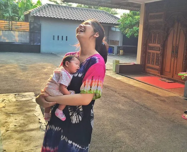 Winda Khair usai melahirkan