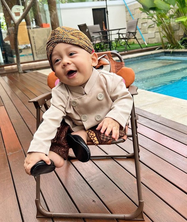 Once Criticized, Now Loved, 8 Portraits of Baby Leslar, Lesti & Rizky Billar's Child Who Just Turned One - Even More Handsome & Charming