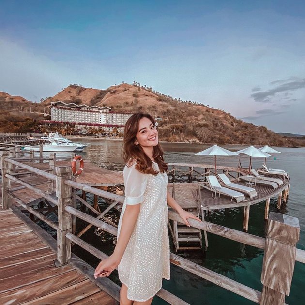 Once Raided in the Apartment, Check Out 9 Photos of Ifan Seventeen and Citra Monica's Vacation in Labuan Bajo