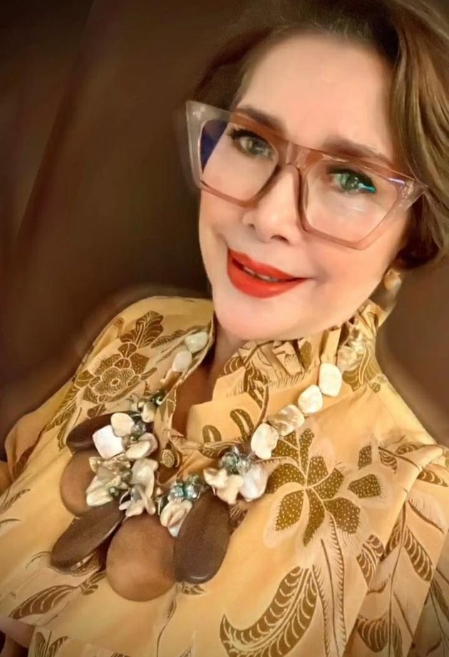 Formerly Liked to Eat Randomly, Here are 8 Portraits of Senior Actress Widyawati who Still Looks Beautiful at the Age of 73 - Taking Care of Herself Since Young