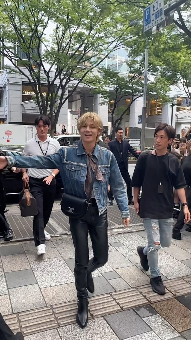 Hottest Duo - BTS' Kim Tae-hyung and Park Bo-gum were spotted together at  the Celine Store in Japan, sending fans into a frenzy