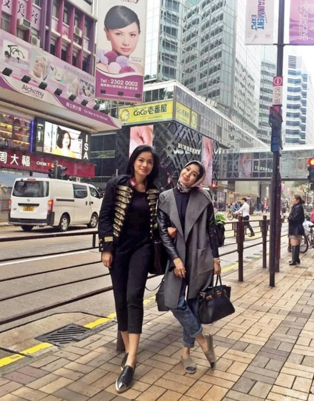 Liburan Titi Kamal dan Bella