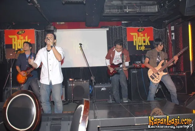 d band