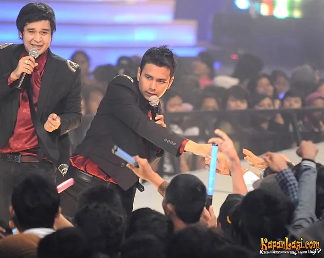Dahsyatnya Awards 2011