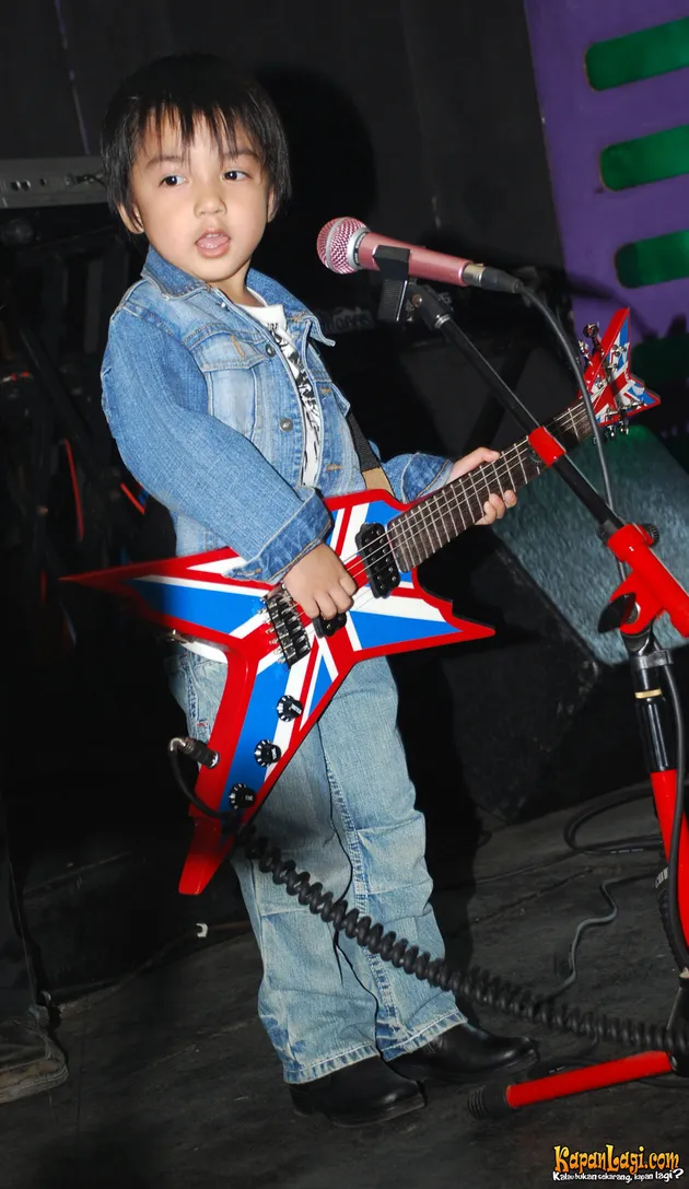 Damas, Murry Koes Plus