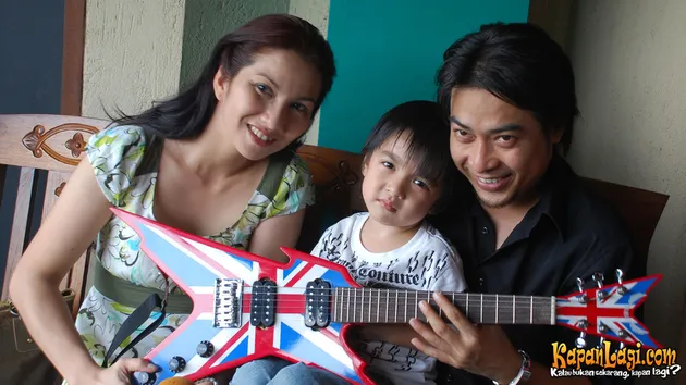 Damas, Murry Koes Plus