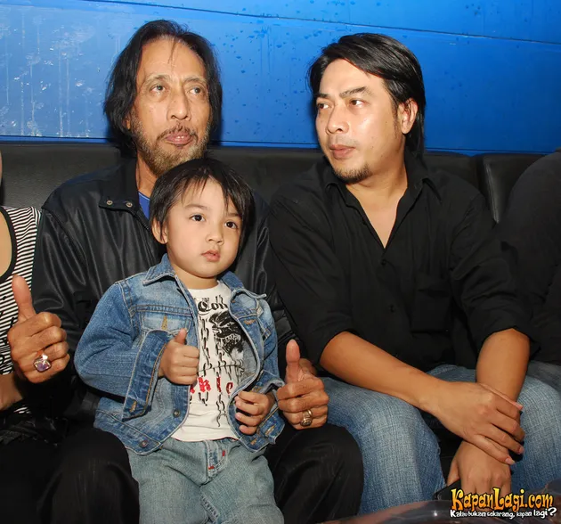 Damas, Murry Koes Plus