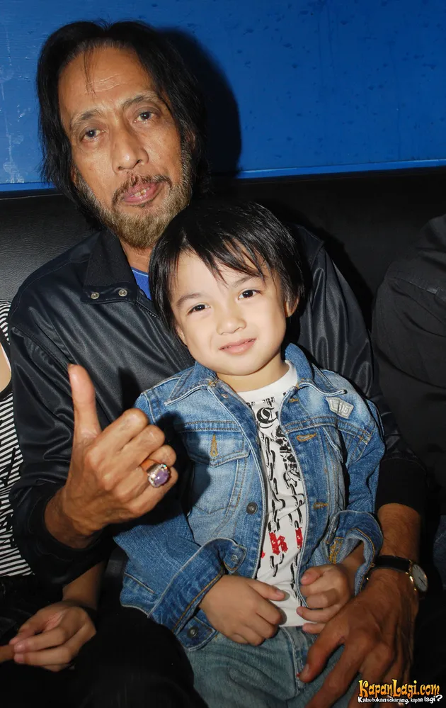 Damas, Murry Koes Plus