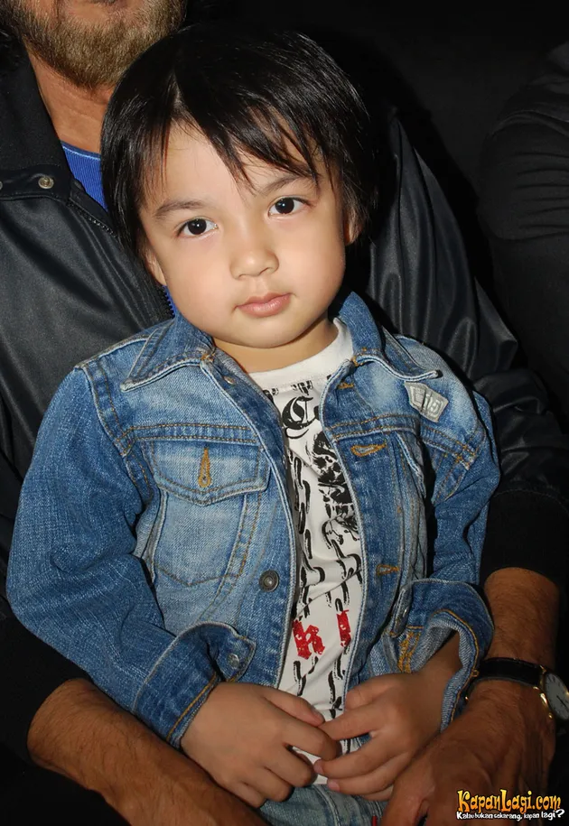 Damas, Murry Koes Plus