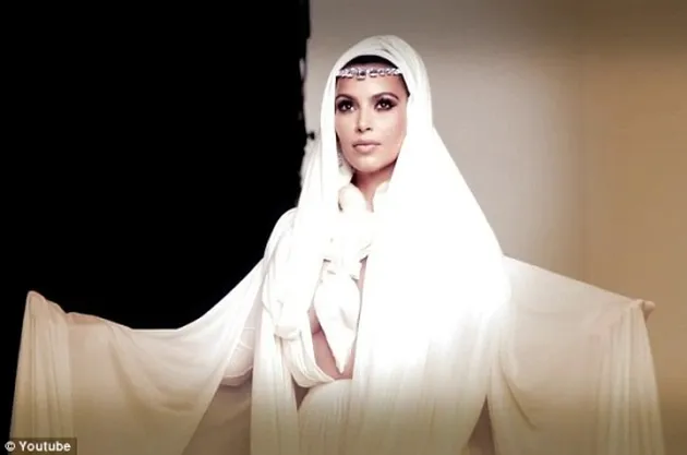 Seleb Hollywood Berhijab