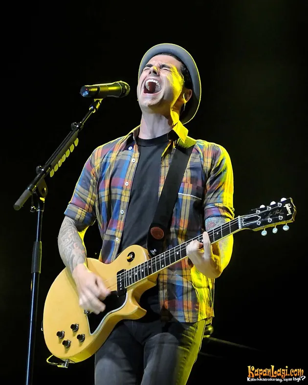 Dashboard Confessional