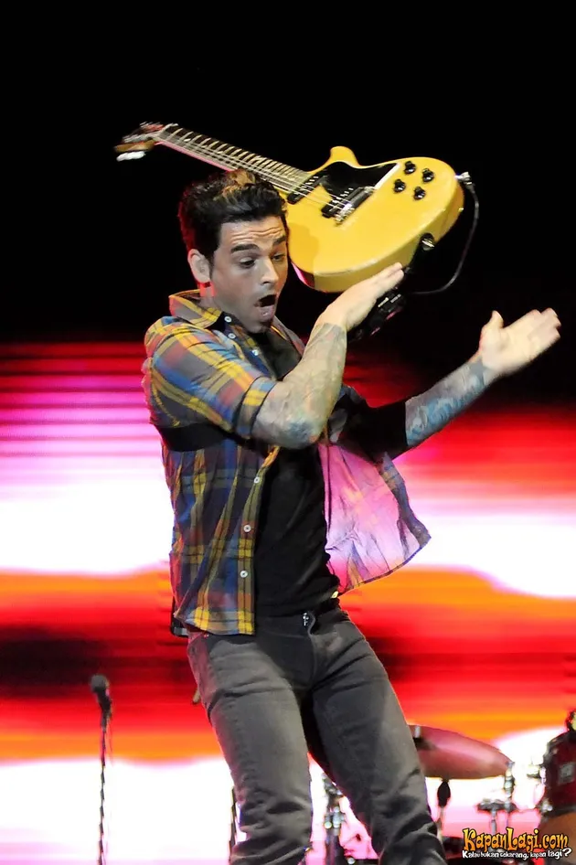 Dashboard Confessional