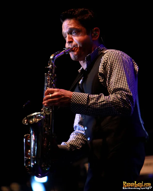 Dave Koz