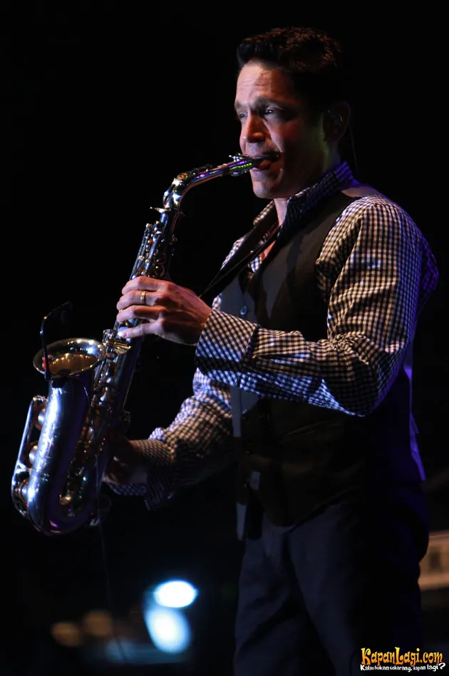 Dave Koz