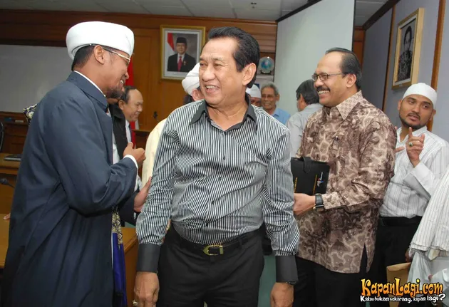 fpi, hantu puncak datang bulan