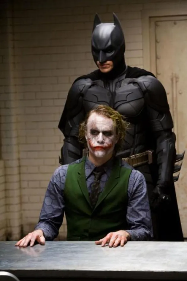 THE DARK KNIGHT
