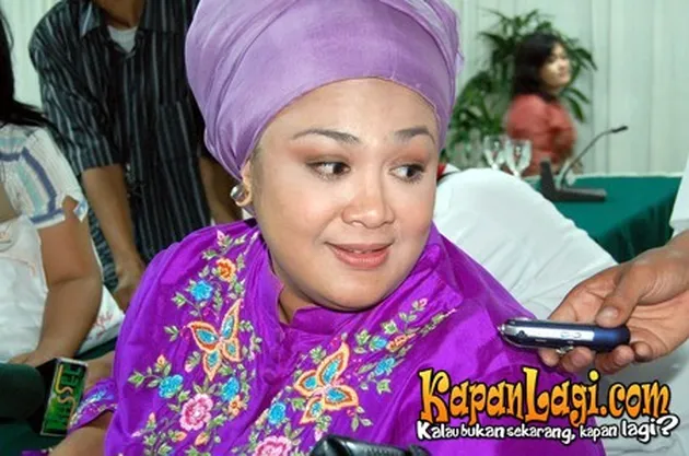 Dewi Hughes Kampanye