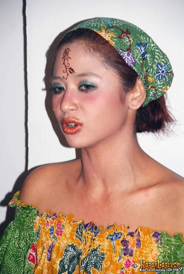 DEWI PERSIK DILECEHKAN LAGI - KapanLagi.com