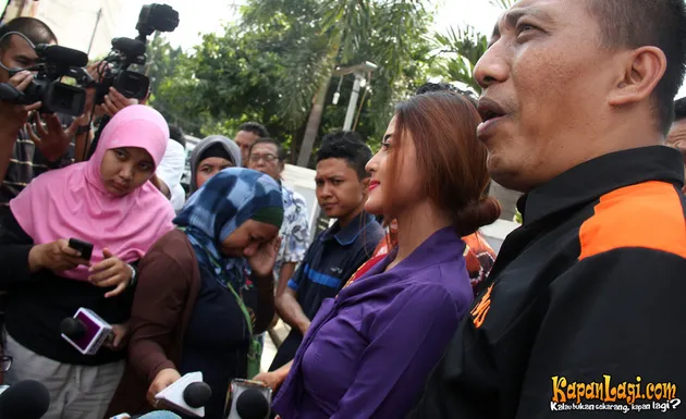 Dewi Perssik