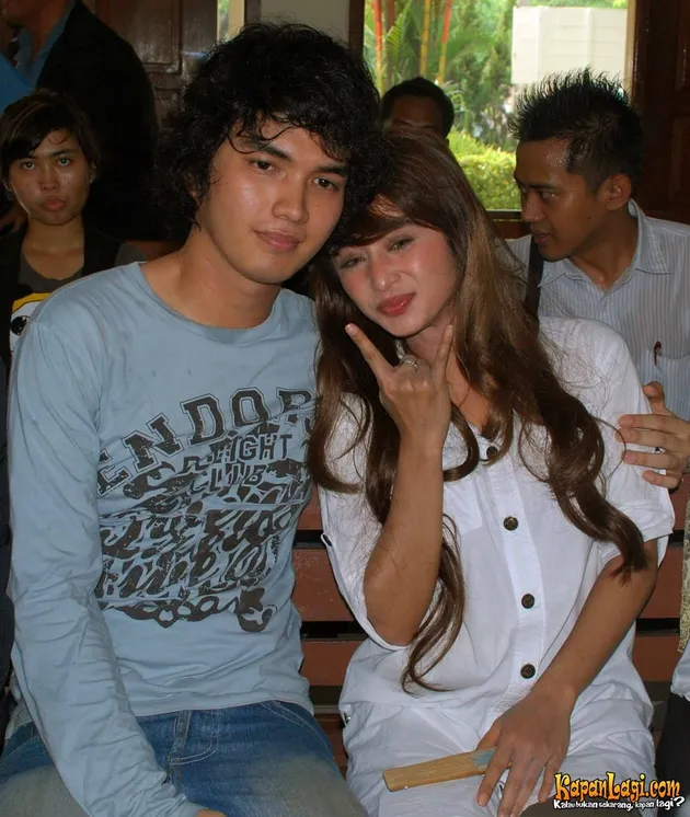 dewi perssik, aldi taher