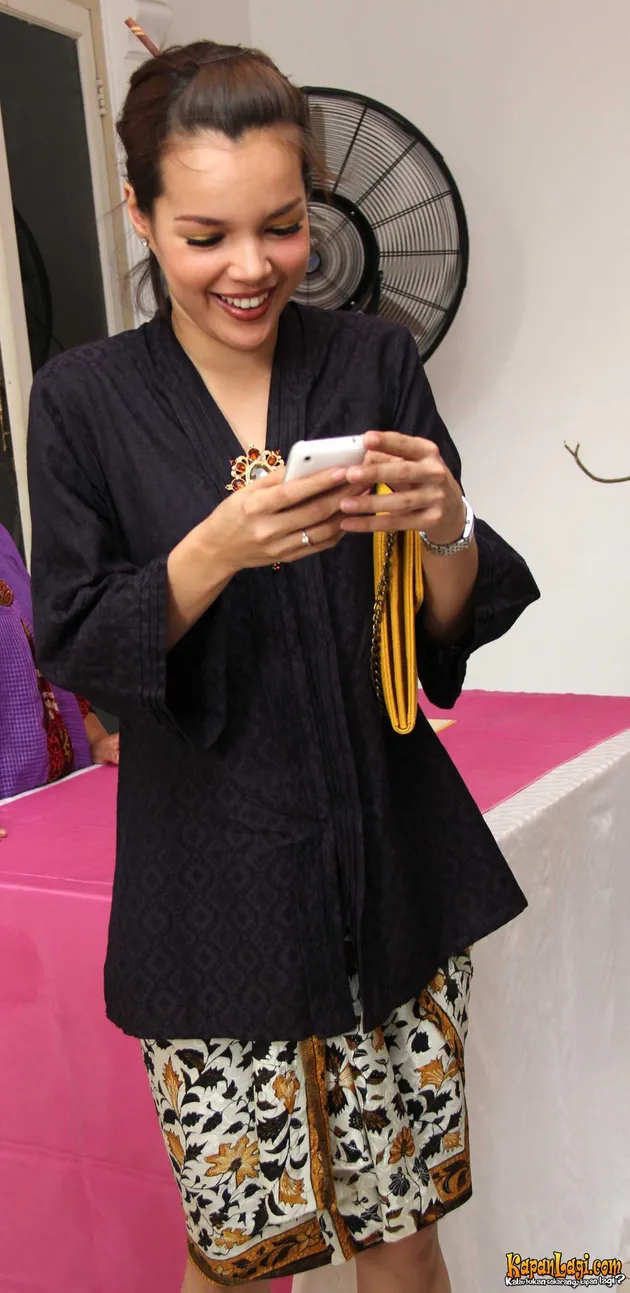 Dewi Sandra