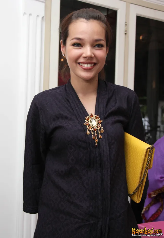 Dewi Sandra