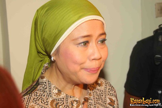DEWI YULL DI RUMAH SAKIT SUNYOTO PONDOK PINANG - KapanLagi.com