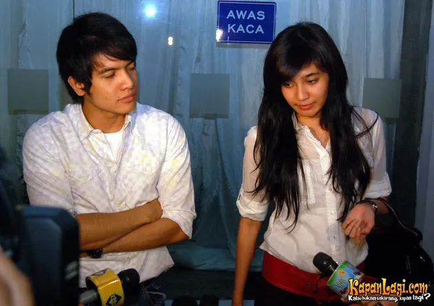 dimas seto, dhini aminarti