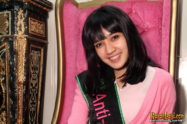 Dhini Aminarti