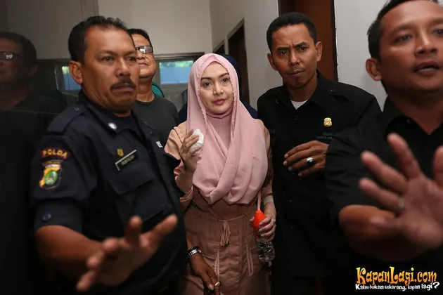 Edies Adelia