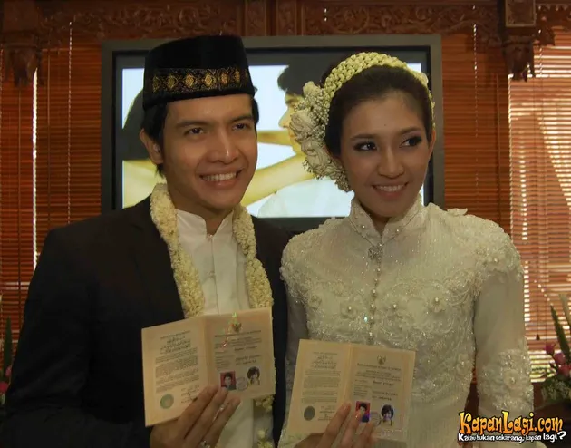 dimas seto, dhini aminarti