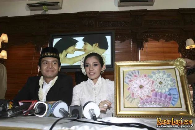 dimas seto, dhini aminarti