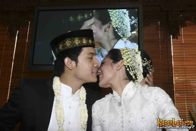 dimas seto, dhini aminarti