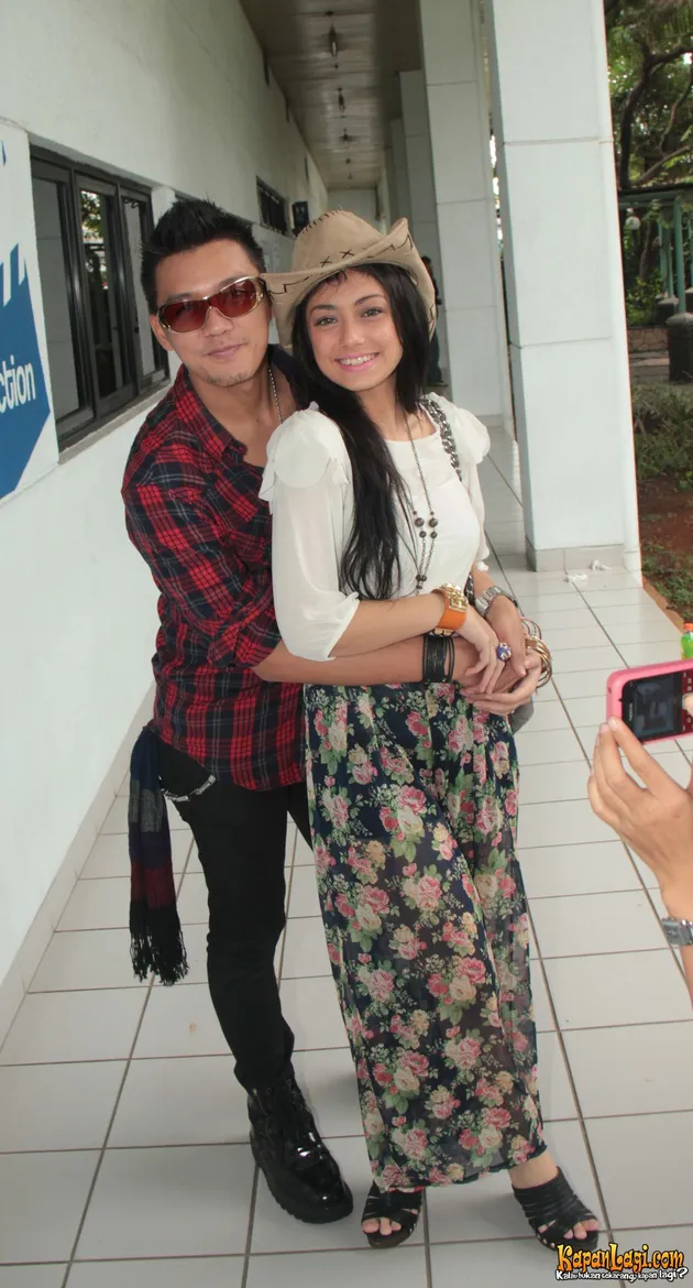 Dirly Idol - Celine Evalengista