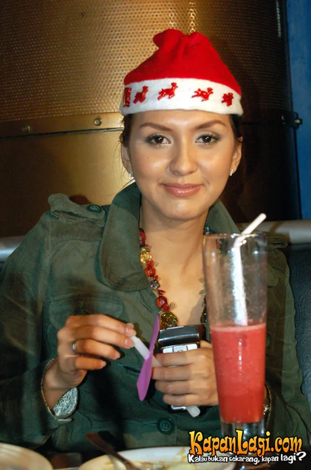 donna agnesia dan darius sinarthya