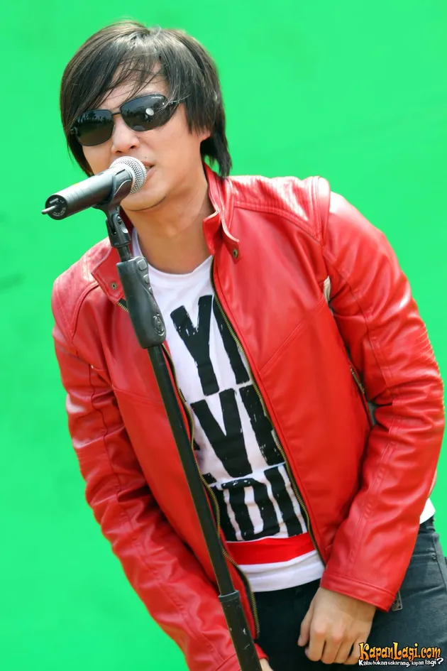 Drive Band - The Titans