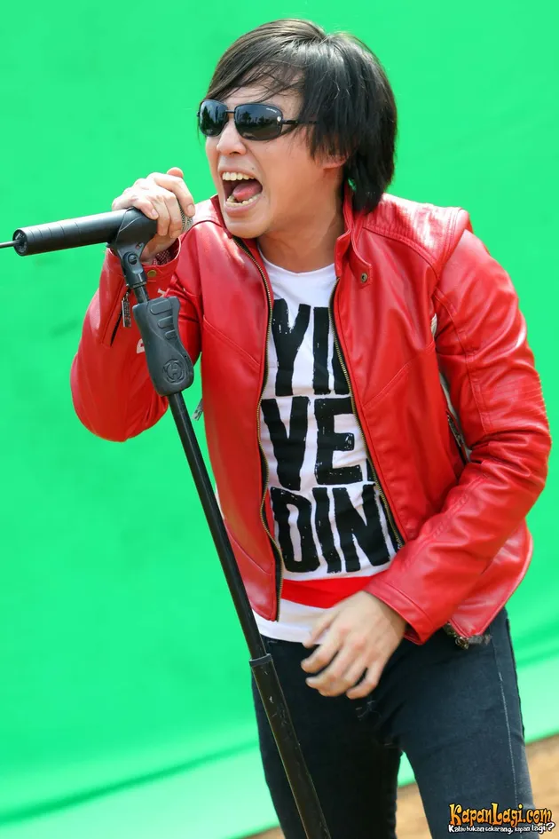 Drive Band - The Titans