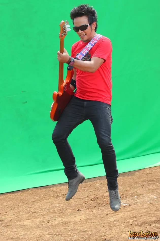 Drive Band - The Titans