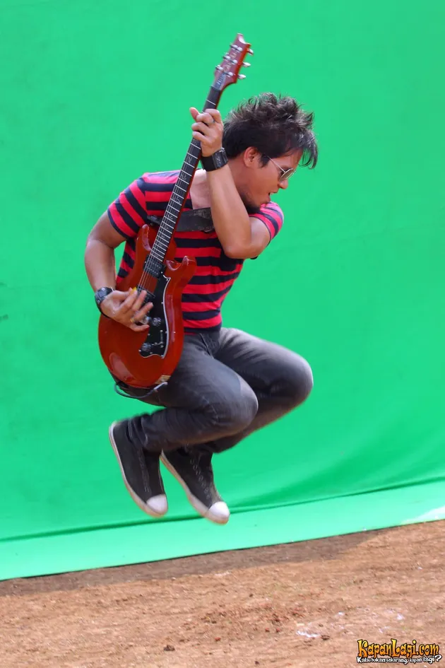 Drive Band - The Titans