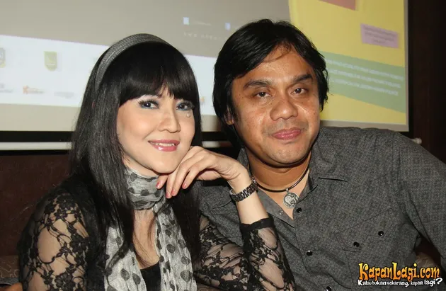 Dwiki Dharmawan dan Ita Purnamasari