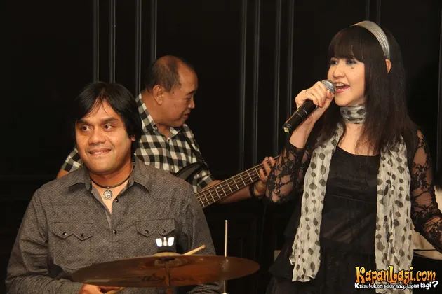 Dwiki Dharmawan dan Ita Purnamasari