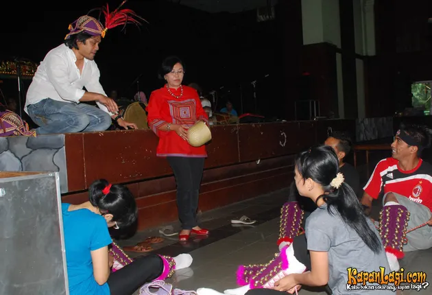 dwiki dharmawan