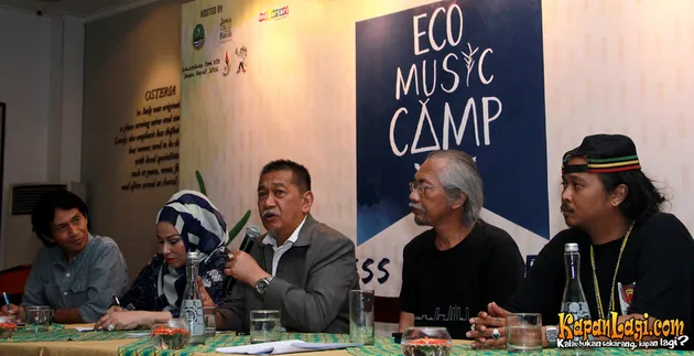 Siapa bilang seniman tidak bisa berbaur dengan pemerintahan. Deddy Mizwar menginginkan ajang internasional bisa dilangsungkan tiap tahun di Jawa Barat.