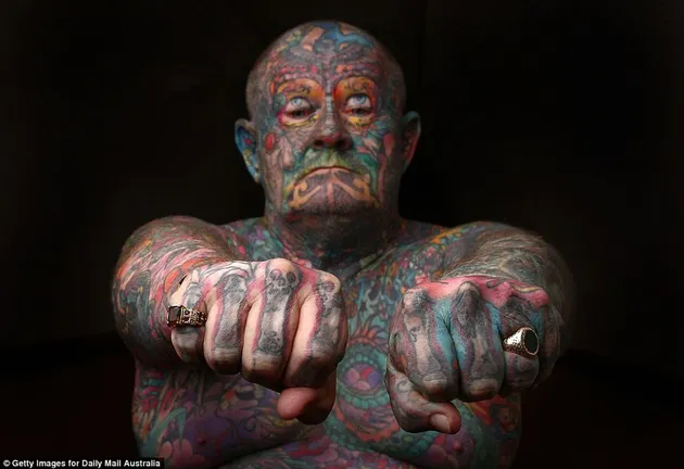 tato, pria bertato, berita unik, berita aneh