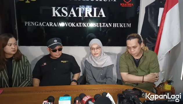 Ayu eks karyawan Ashanty jumpa pers
