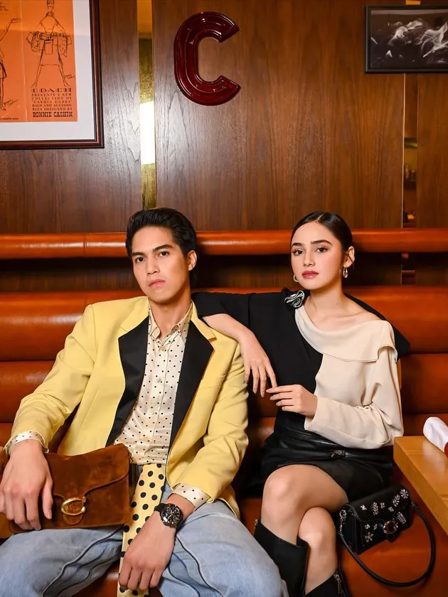 potret El Rumi dan Syifa Hadju