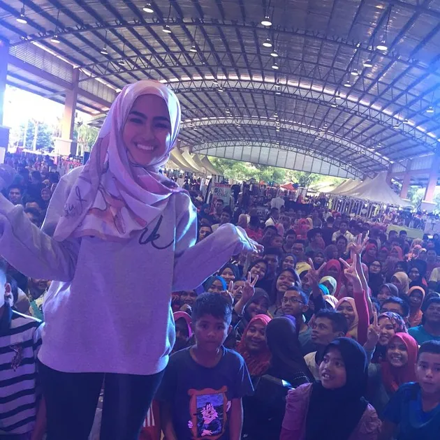 Elfira Loy